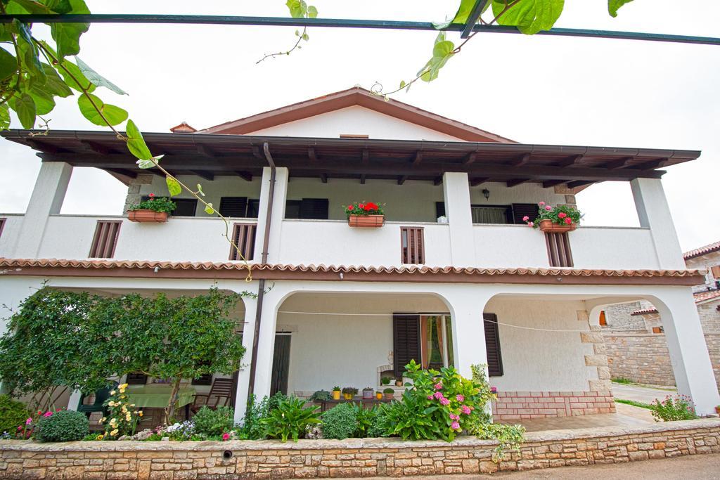 Apartman Orbanici Ngoại thất bức ảnh