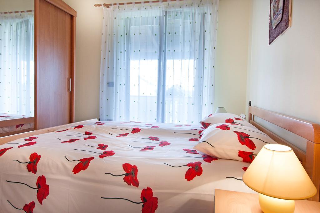 Apartman Orbanici Ngoại thất bức ảnh